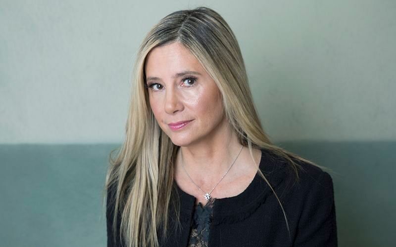 Mira Sorvino, Survivor